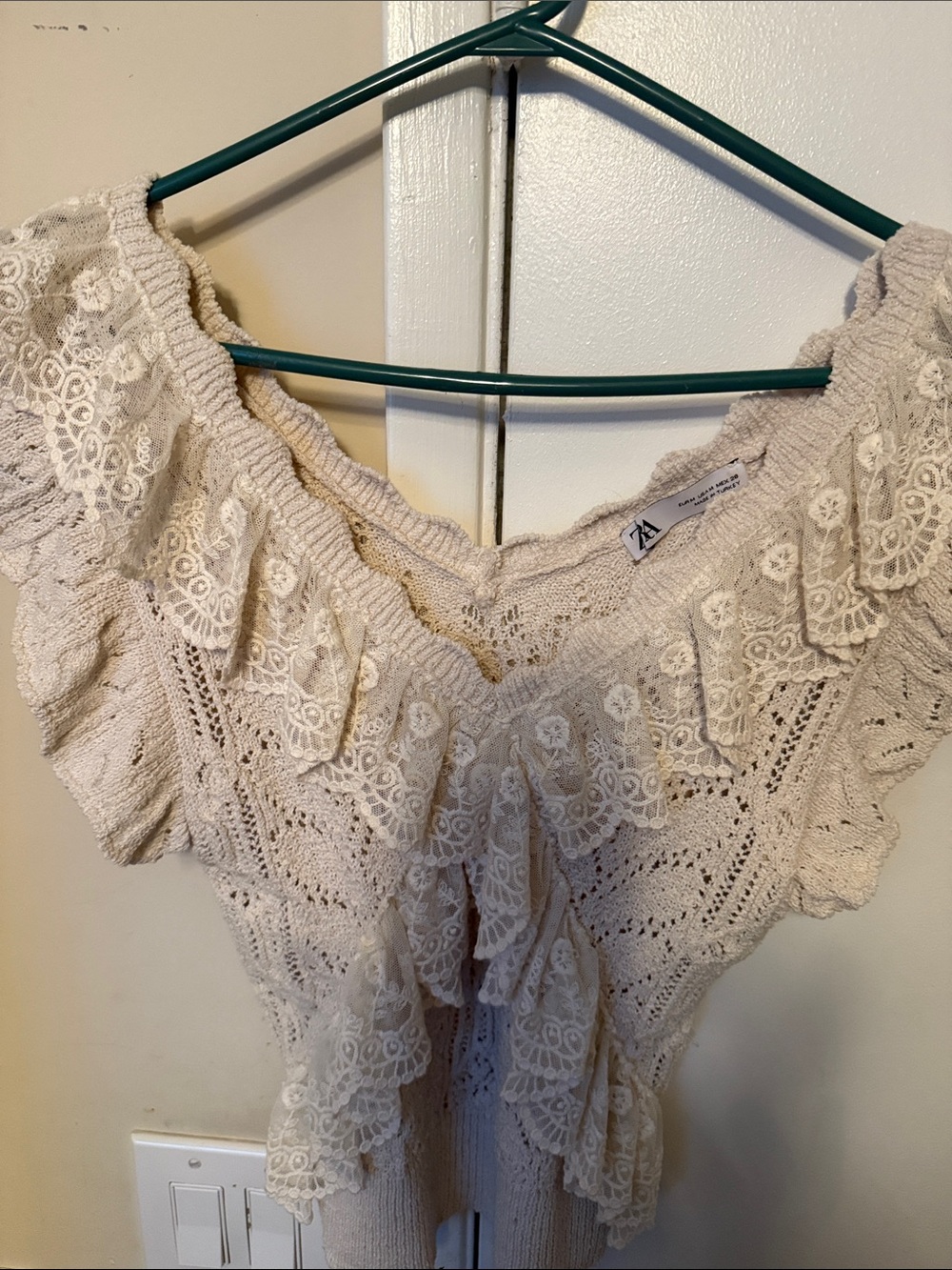 Zara Cream Lace Ruffle Knit Tank Top